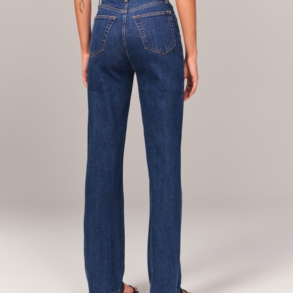 Abercrombie & Fitch Ultra High Rise 90s Straight Jean - Picture 3 of 8